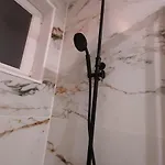 Rom'antique La Jalouzzie Apartamento *