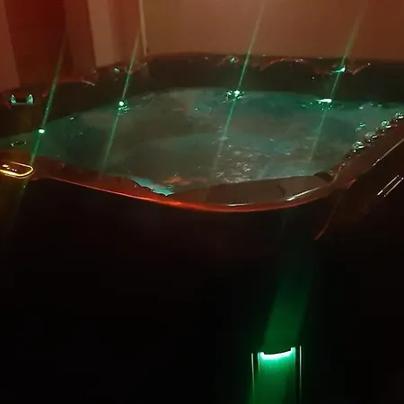 Rom'antique La Jalouzzie * Dunkirk